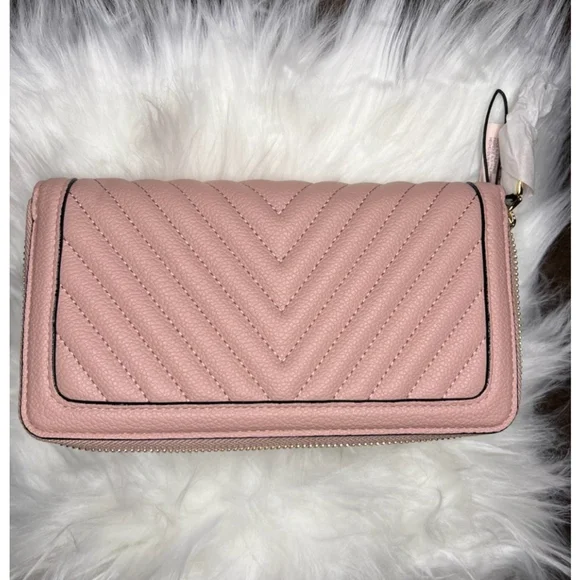 Victoria's Secret Zippy Wallet - Picture 2 of 3